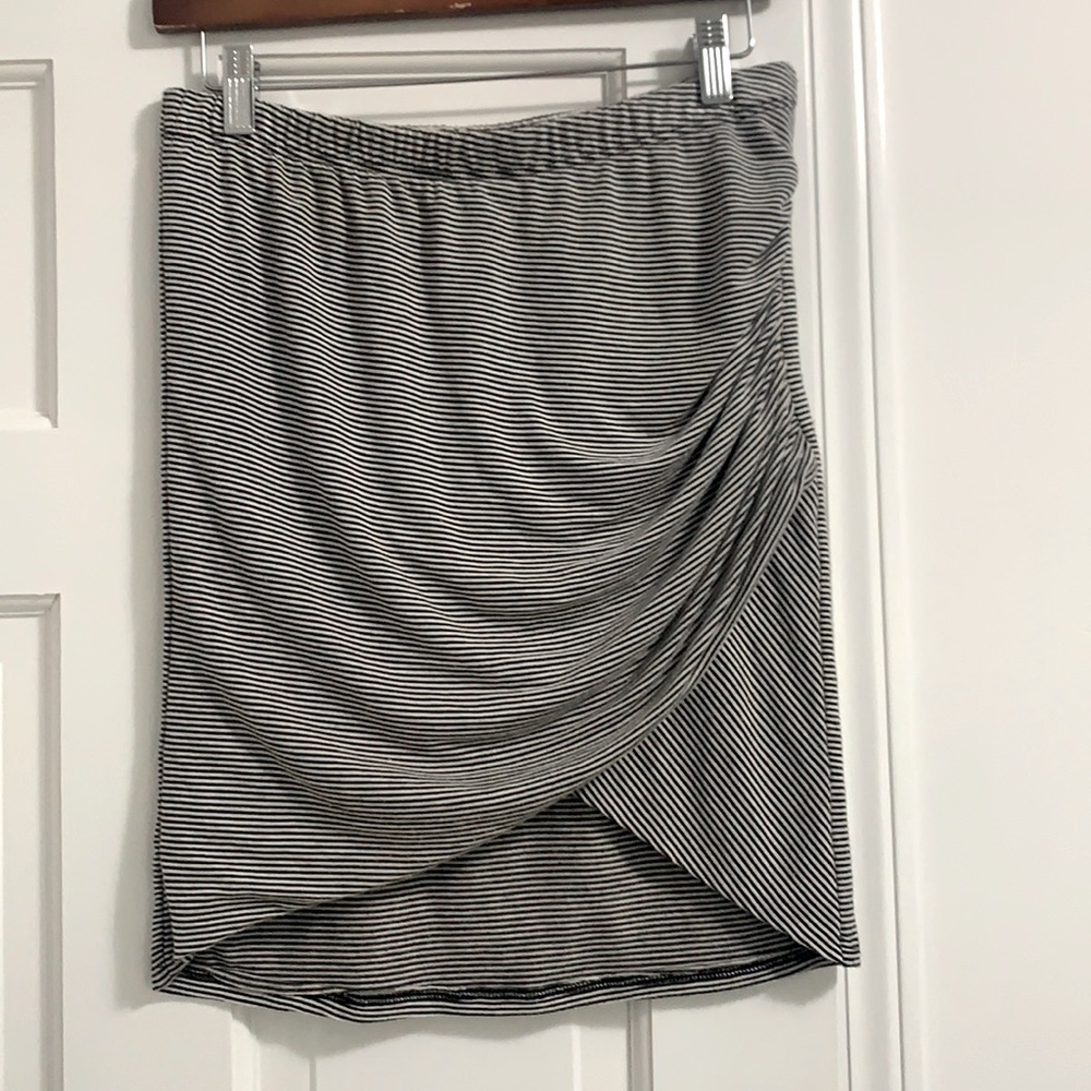 Rolla Coster   Stripe short skirt. Size L